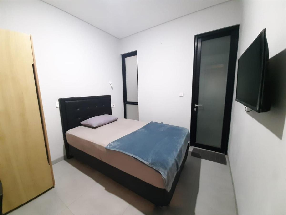 Hotel Oyo Life 92770 Cozy Puri 22 Yakarta Exterior foto