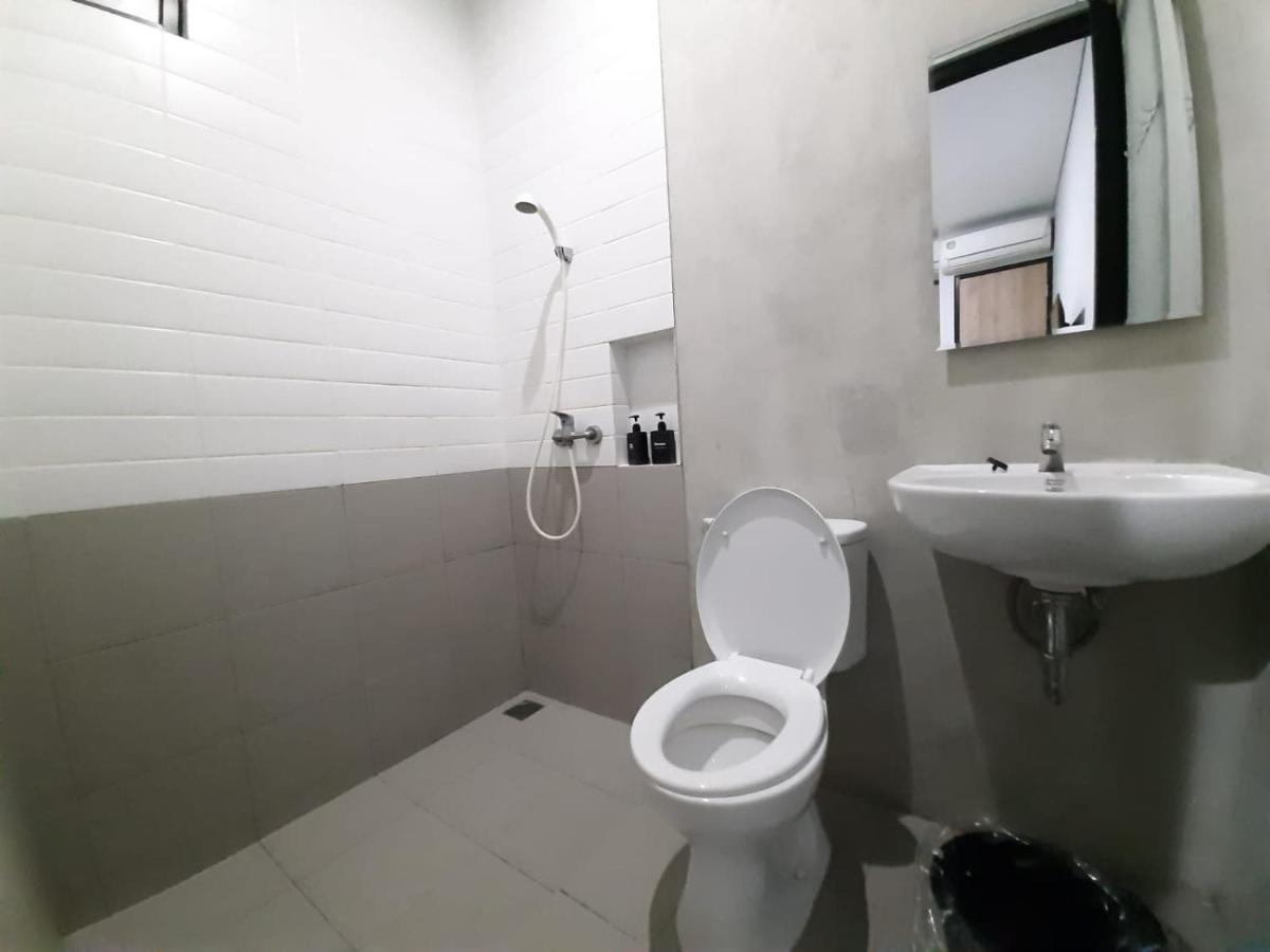 Hotel Oyo Life 92770 Cozy Puri 22 Yakarta Exterior foto