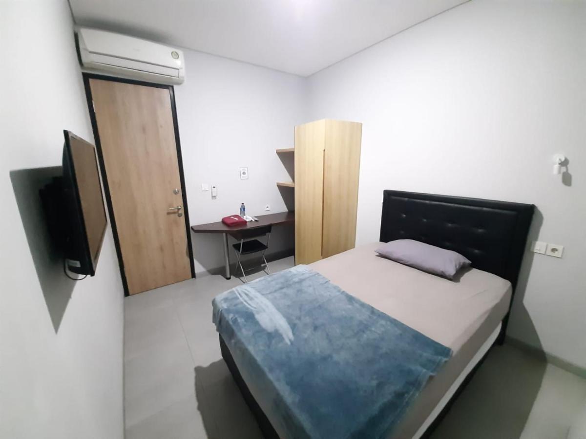 Hotel Oyo Life 92770 Cozy Puri 22 Yakarta Exterior foto